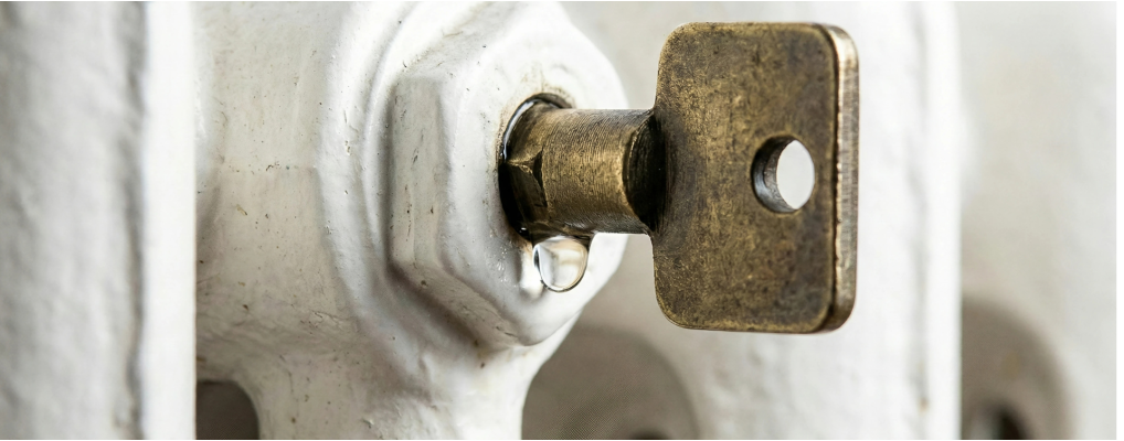 Comment fermer un radiateur qui fuit ?